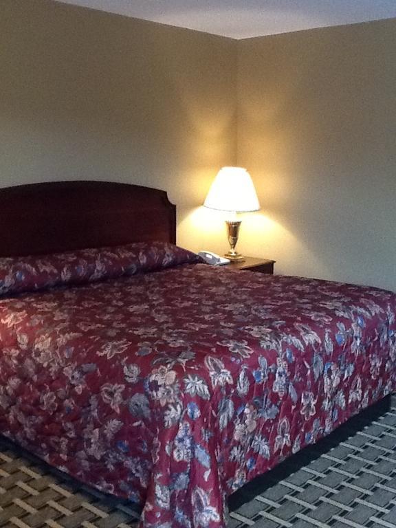 Central City Caronoda Motel الغرفة الصورة